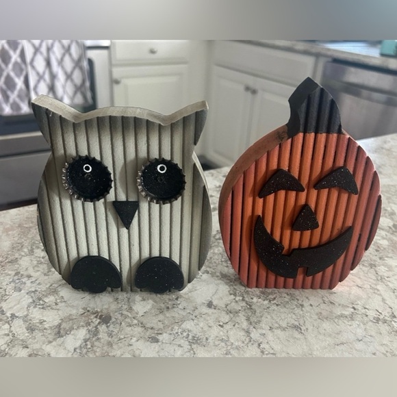 Fall Decor Owl & Pumpkin Table Top - Picture 2 of 7
